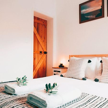 Um Lugar Ao Sol Beach House Azenhas Do Mar Sintra Exterior foto